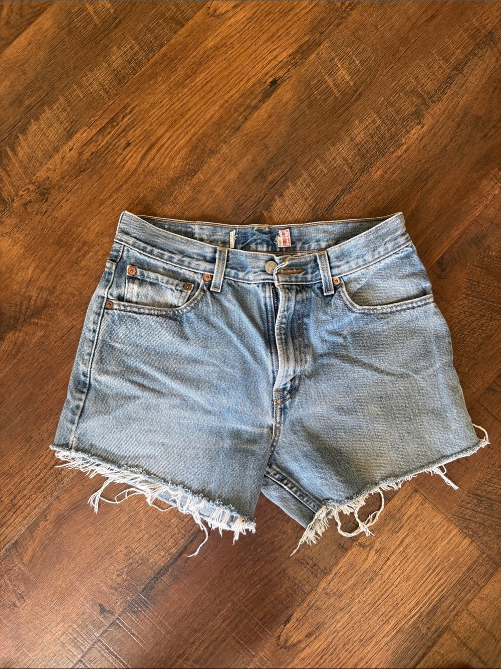 Levi's 505 Light Wash Denim Cutoff Shorts with Frayed Hem - Picture 2 of 7